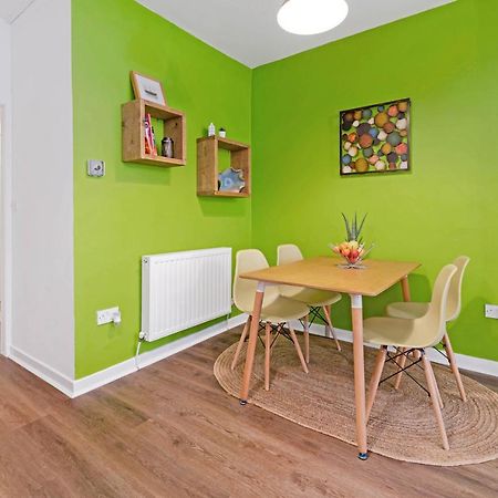 Cheerful Stays: Spacious Flat In Vibrant Leith Edinburgh Luaran gambar