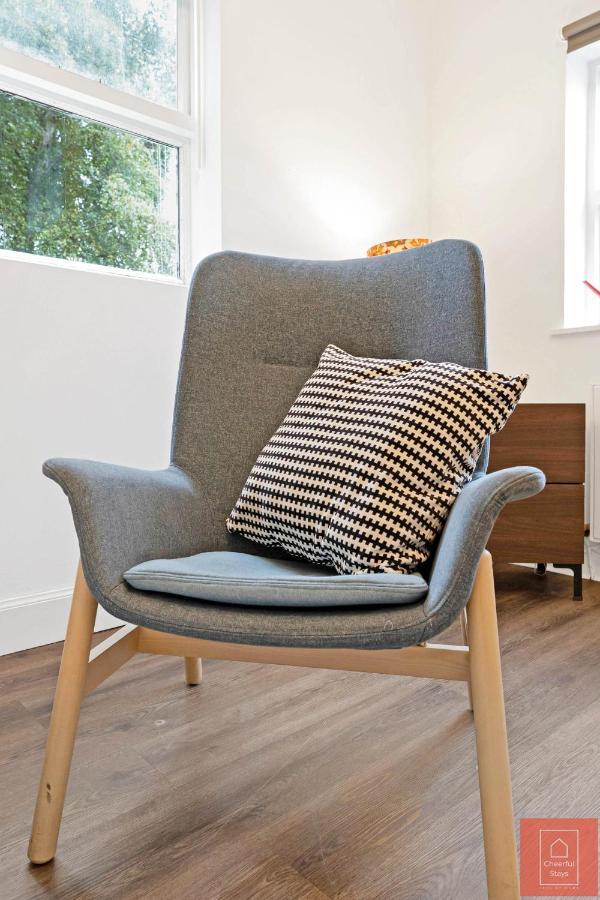 Cheerful Stays: Spacious Flat In Vibrant Leith Edinburgh Luaran gambar