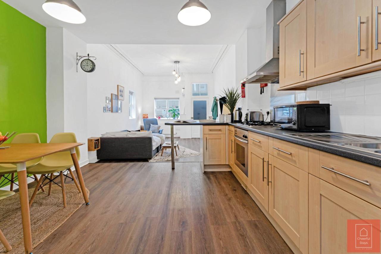 Cheerful Stays: Spacious Flat In Vibrant Leith Edinburgh Luaran gambar
