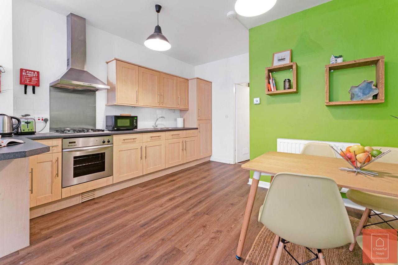 Cheerful Stays: Spacious Flat In Vibrant Leith Edinburgh Luaran gambar