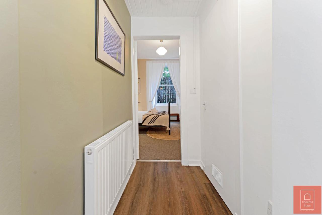 Cheerful Stays: Spacious Flat In Vibrant Leith Edinburgh Luaran gambar
